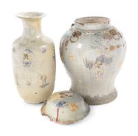 Two Chinses Porcelain Vessels