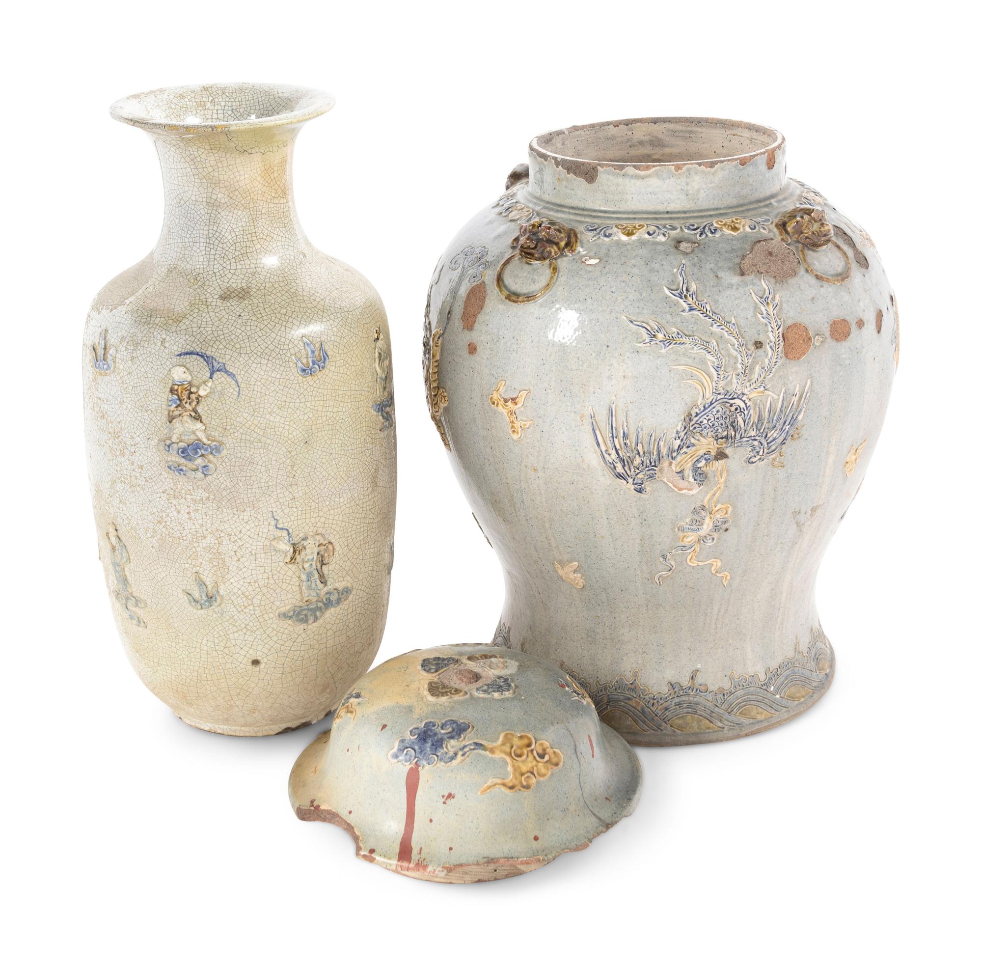 Two Chinses Porcelain Vessels