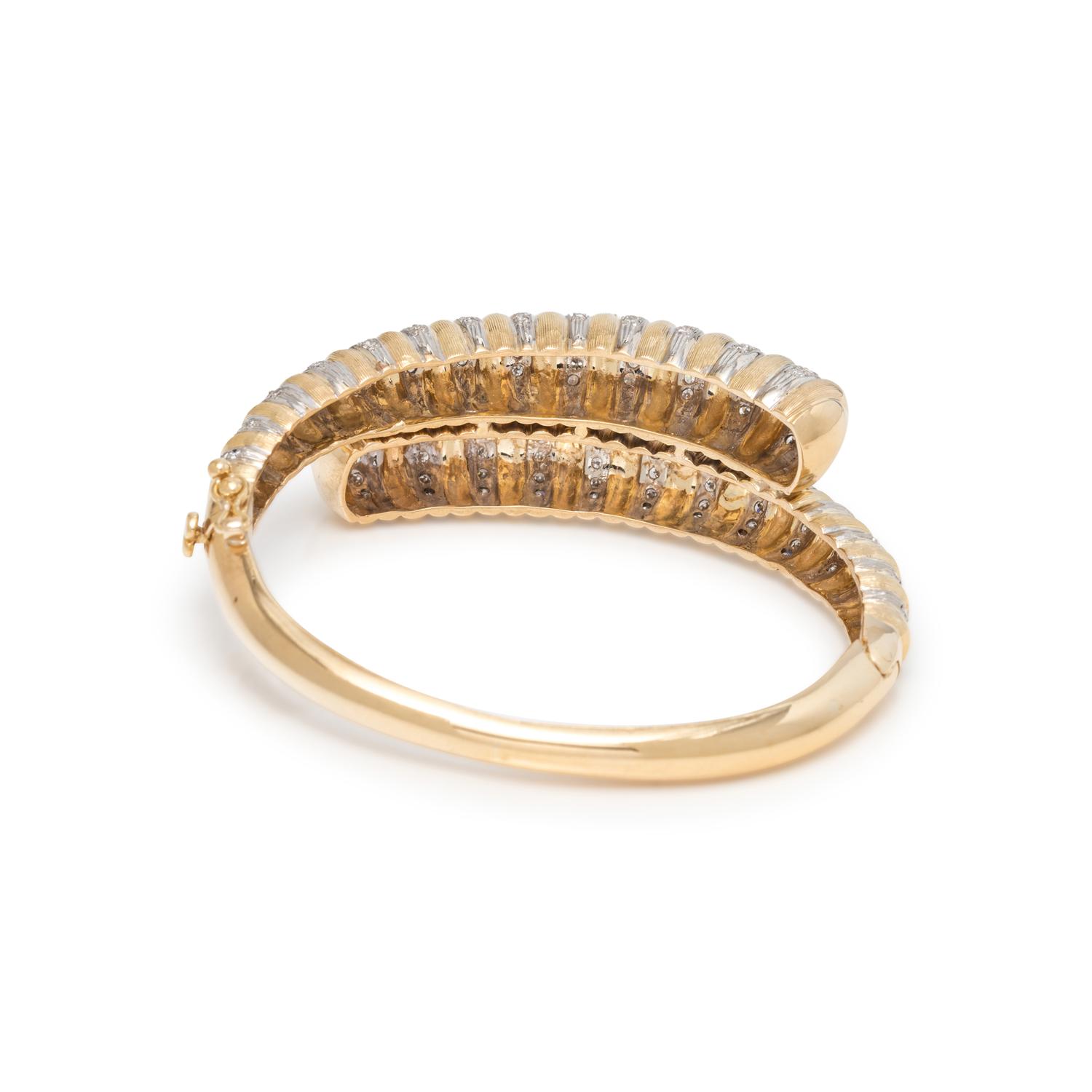 BICOLOR GOLD AND DIAMOND BANGLE BRACELET