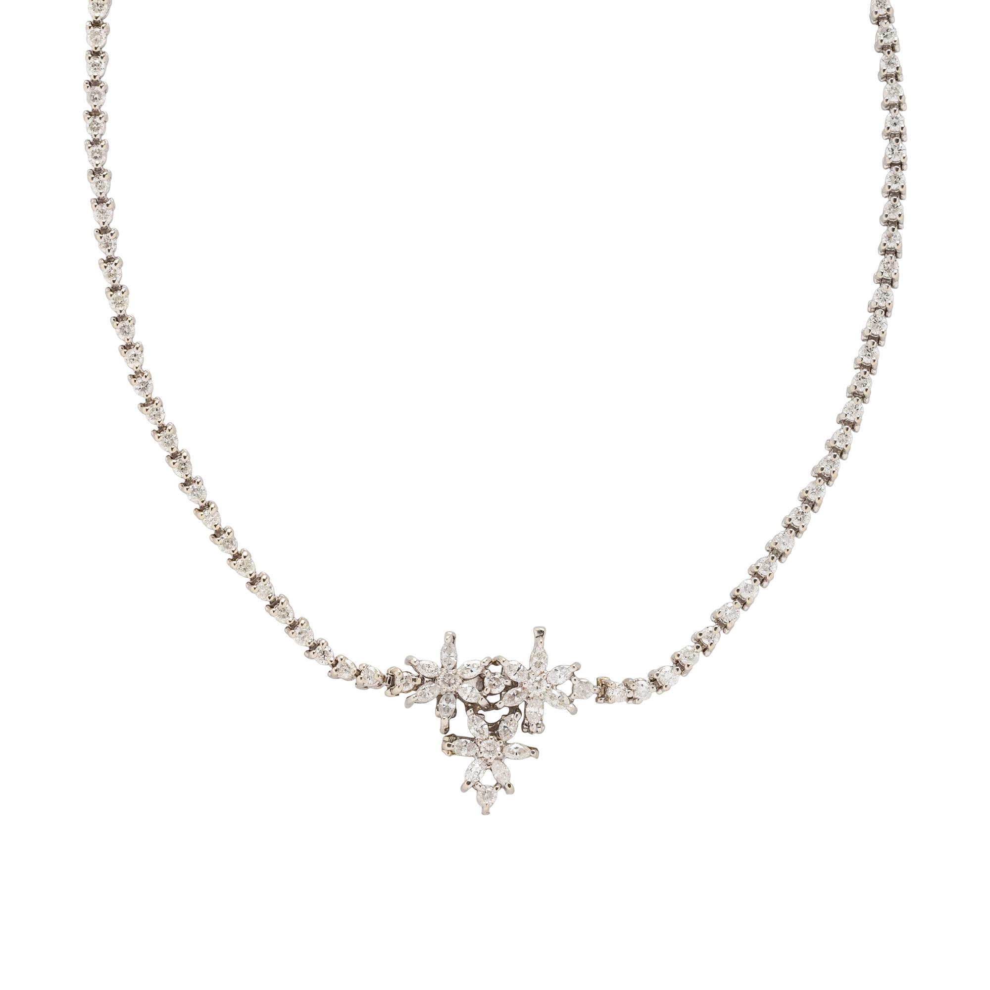 DIAMOND AND WHITE GOLD FLOWER NECKLACE