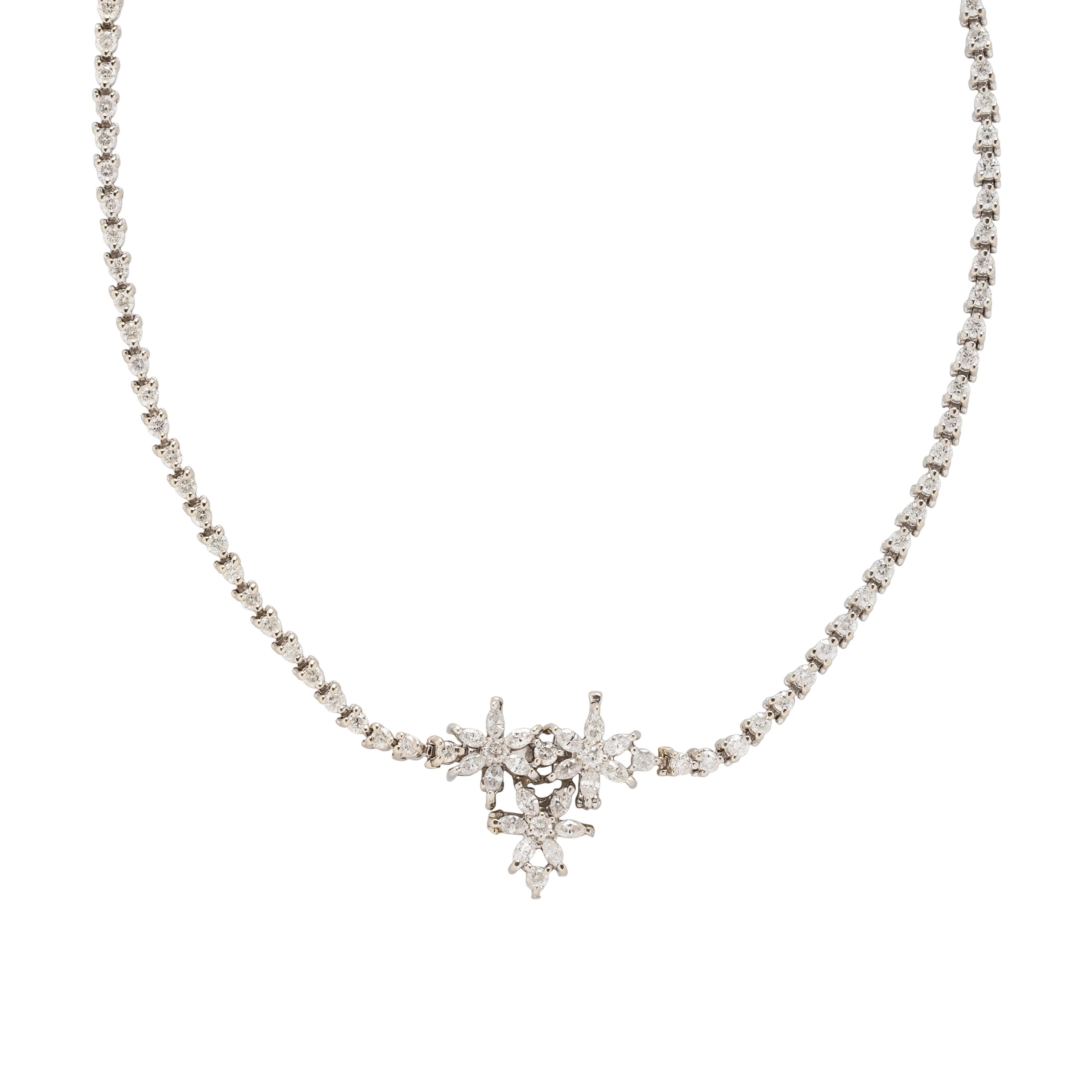 DIAMOND AND WHITE GOLD FLOWER NECKLACE