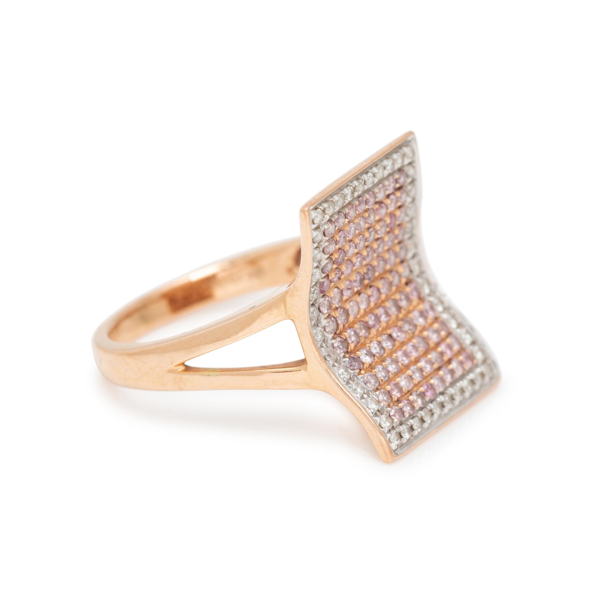 COLORED DIAMOND AND DIAMOND RING