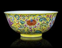 A Yellow-Ground Famille Rose Porcelain 'Floral' Bowl