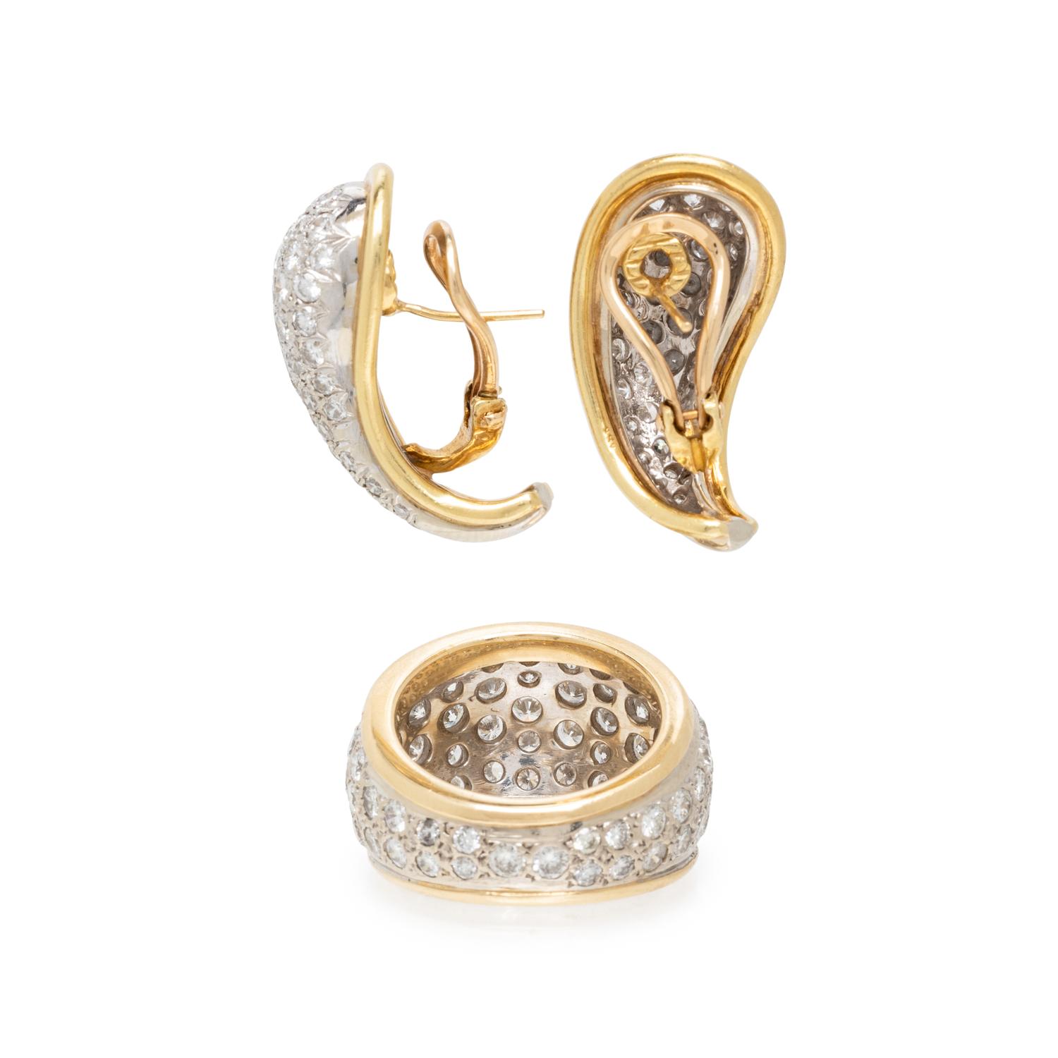 PAVÉ DIAMOND AND BICOLOR GOLD RING AND EARRINGS