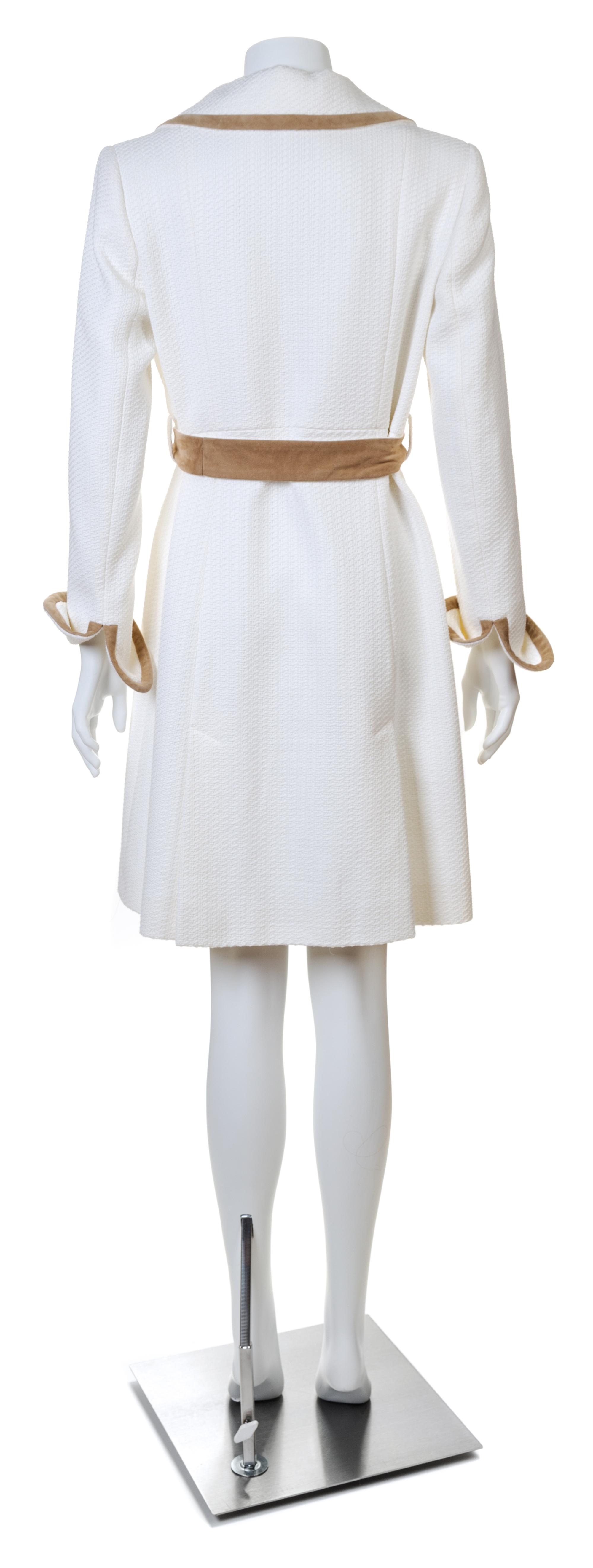 A Valentino Roma White Cotton Coat, Size 8; Belt: 62" x 1.75".