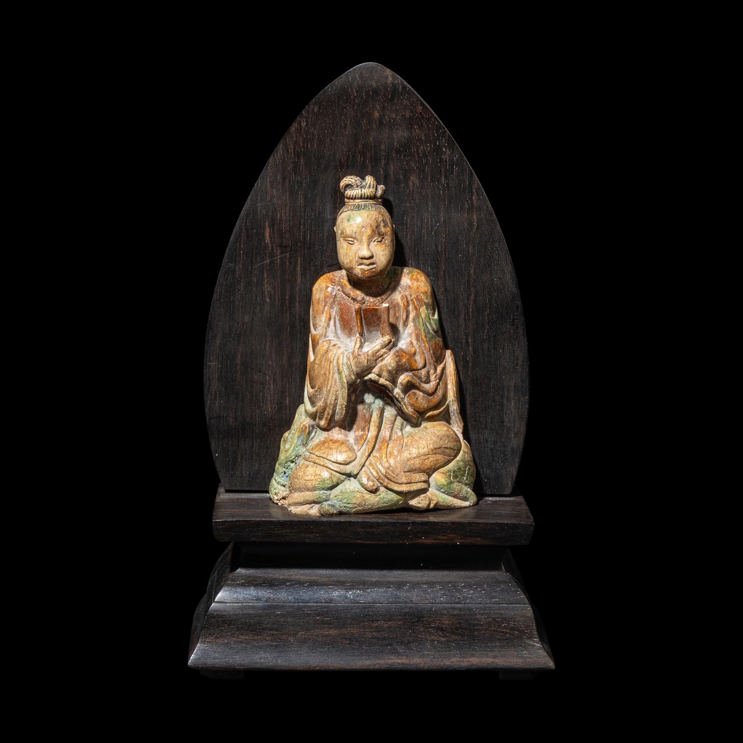An Unusual Painted Bone Figure of a Daoist Immortal, Song/Ming Dynasty 宋/明 骨雕彩繪道君像
