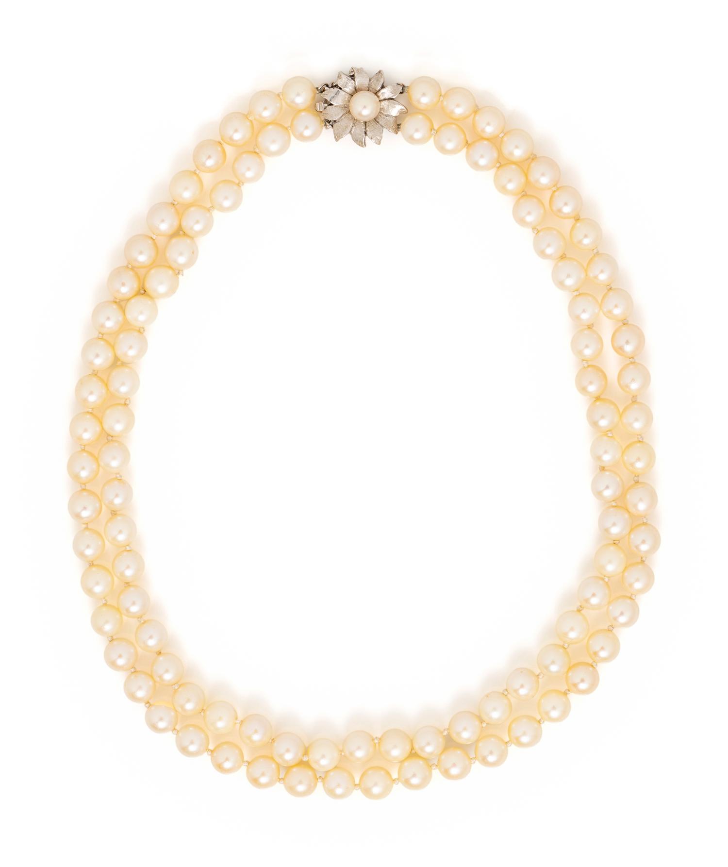 CULTURED PEARL NECKLACE