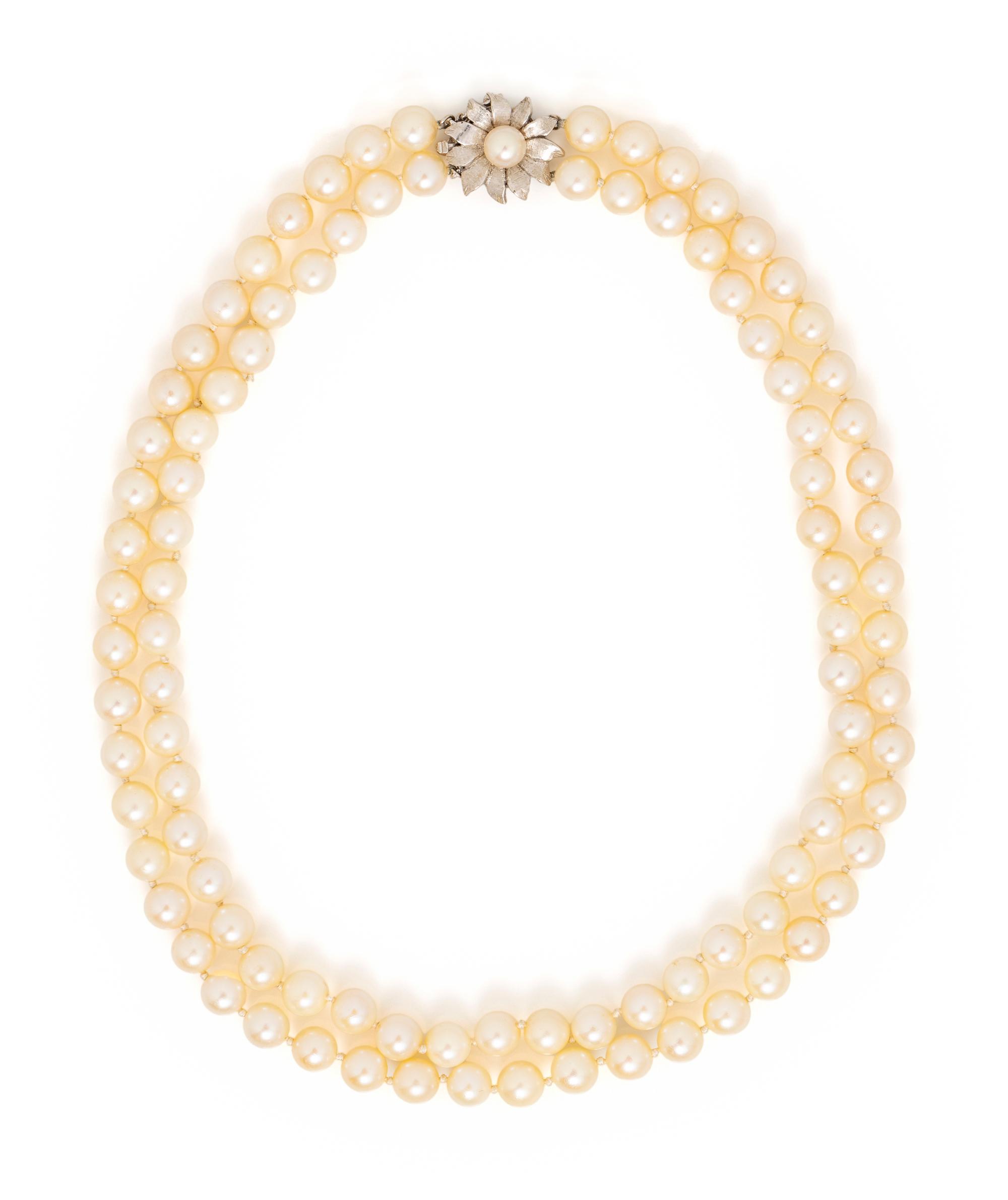 CULTURED PEARL NECKLACE