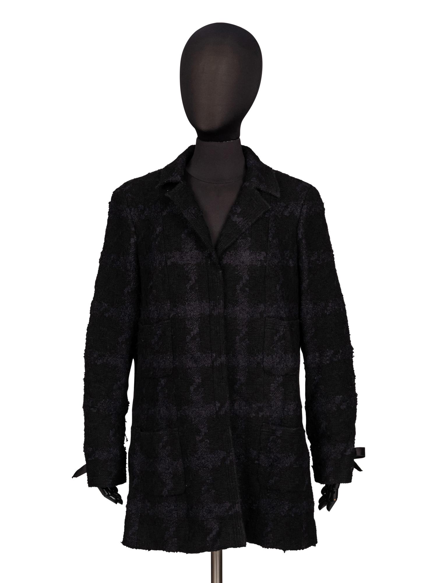 Chanel, B ouclé Tweed Jacket