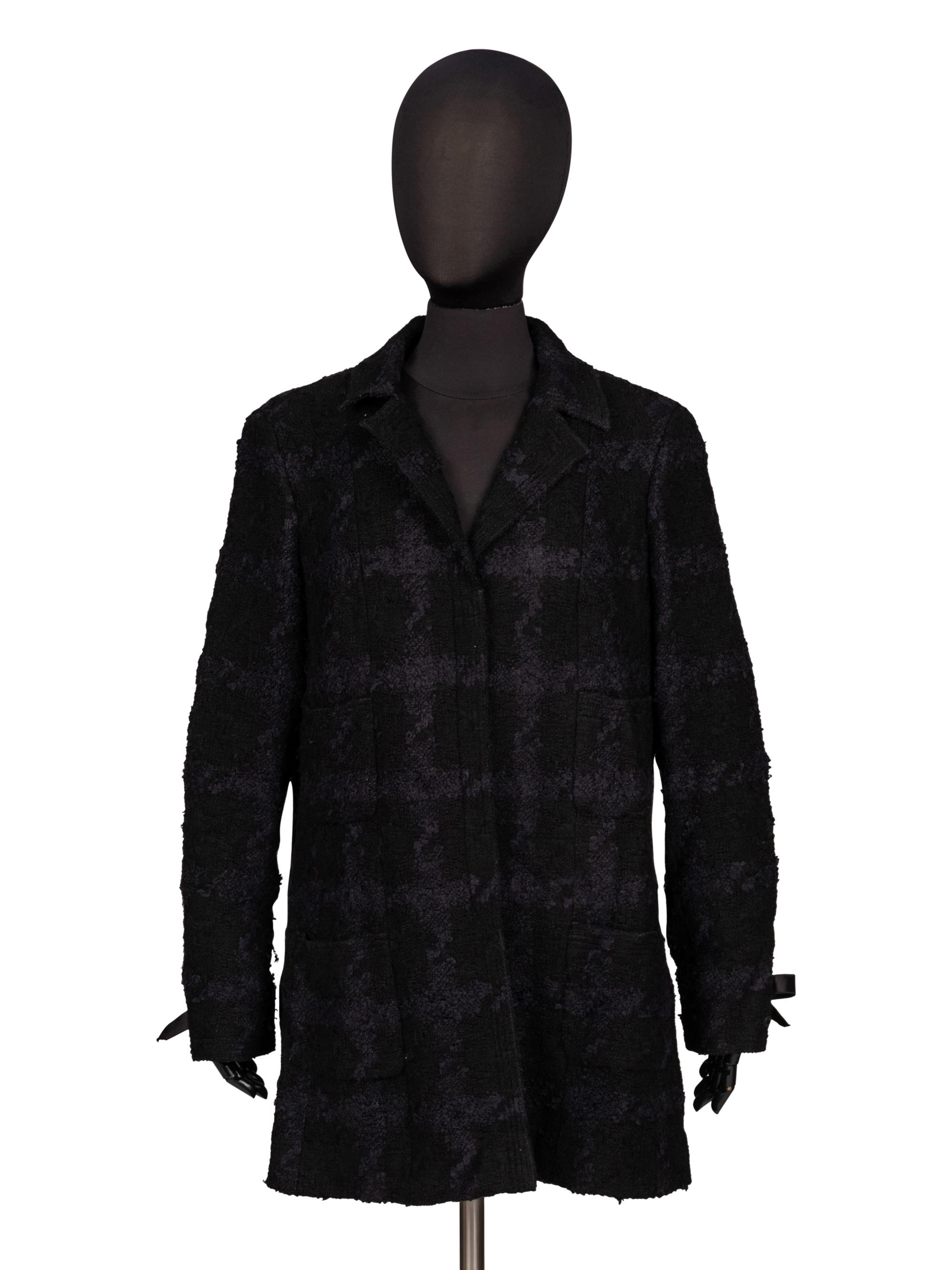 Chanel, B ouclé Tweed Jacket