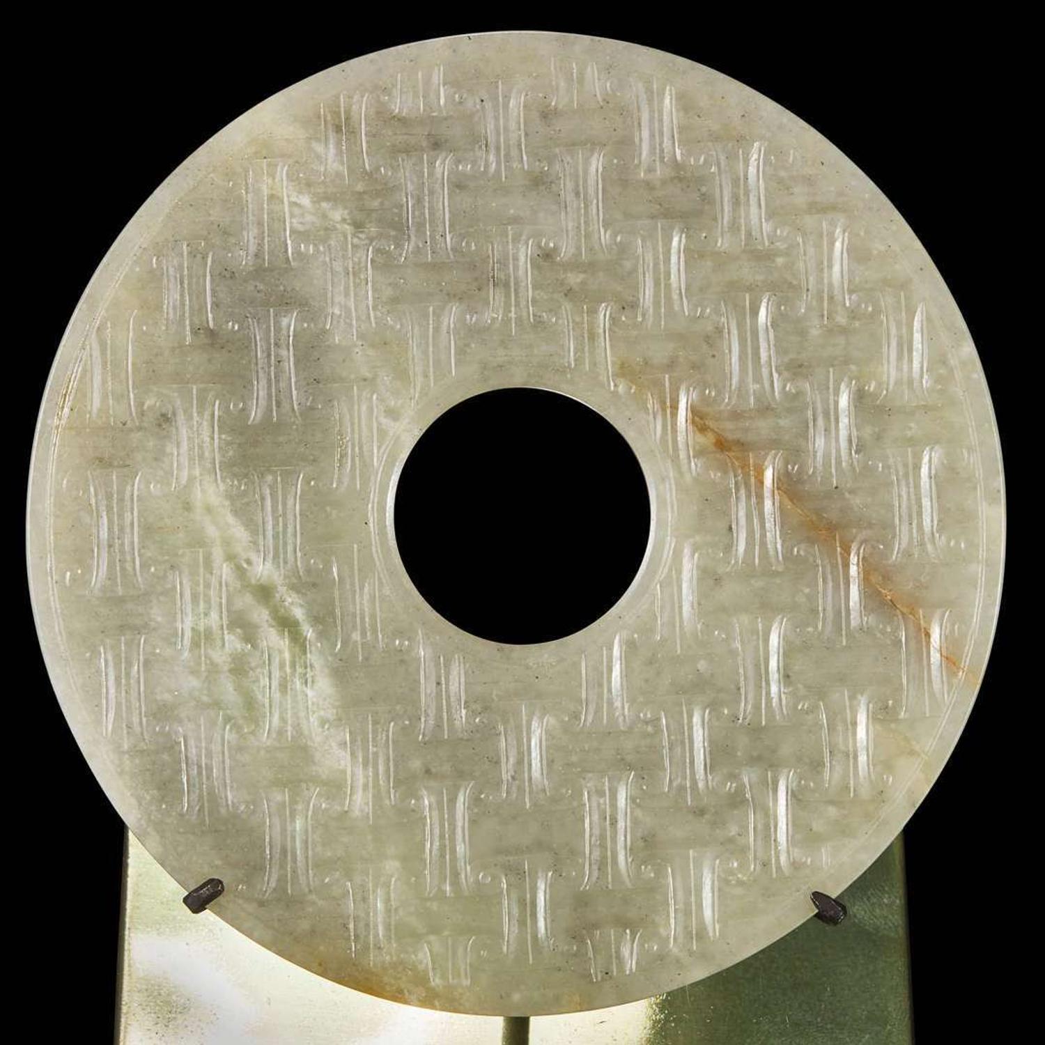 An unusual archaic style Chinese jade "Bi" disc 双头云纹与蒲纹仿古玉璧一件 18th /19th century or earlier ??????????