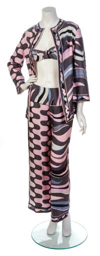 An Emilio Pucci Grey and Pink Silk Print Hostess Pajama Ensemble, Size 8.