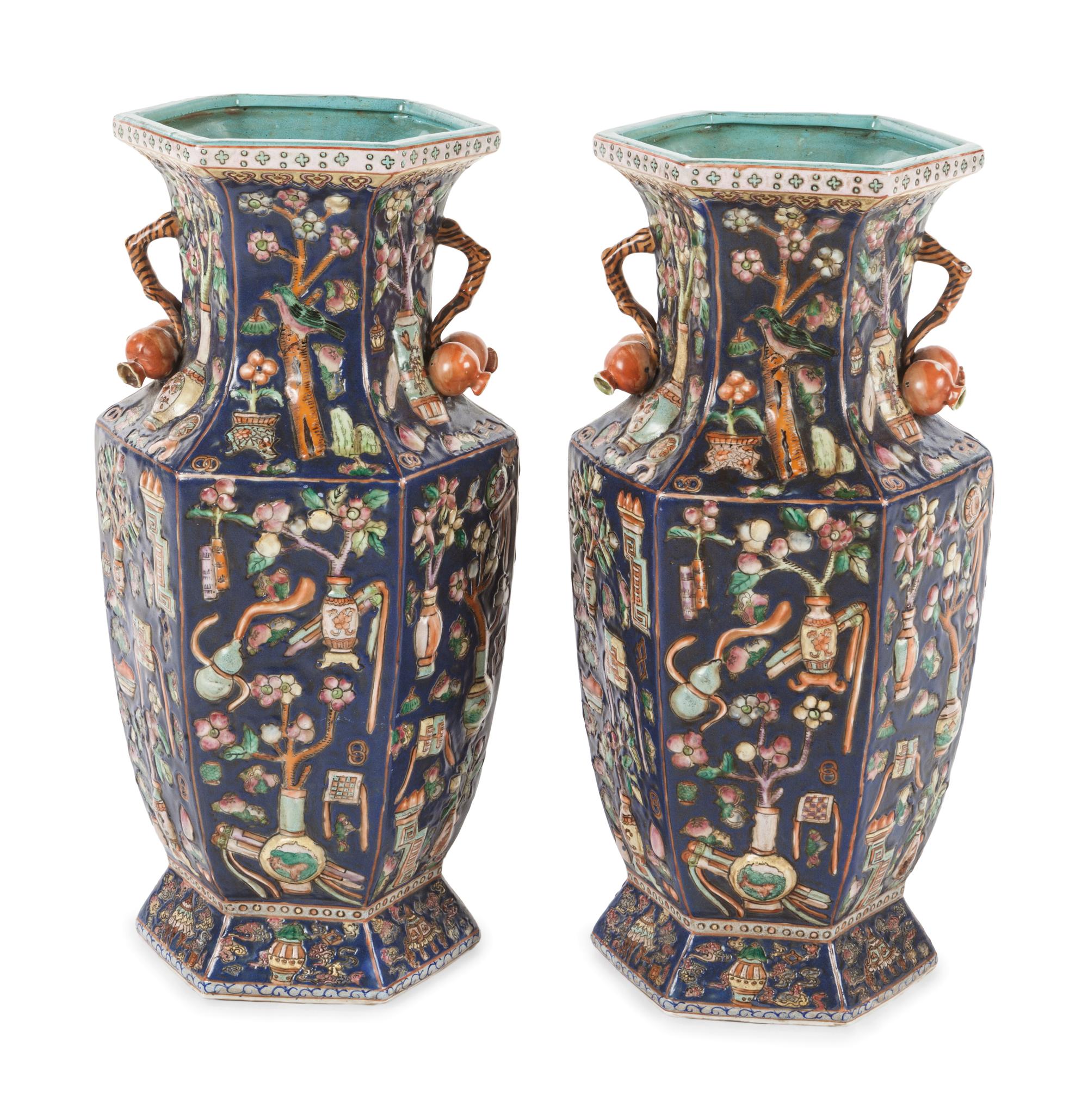 A Pair of Chinese Export Porcelain Vases