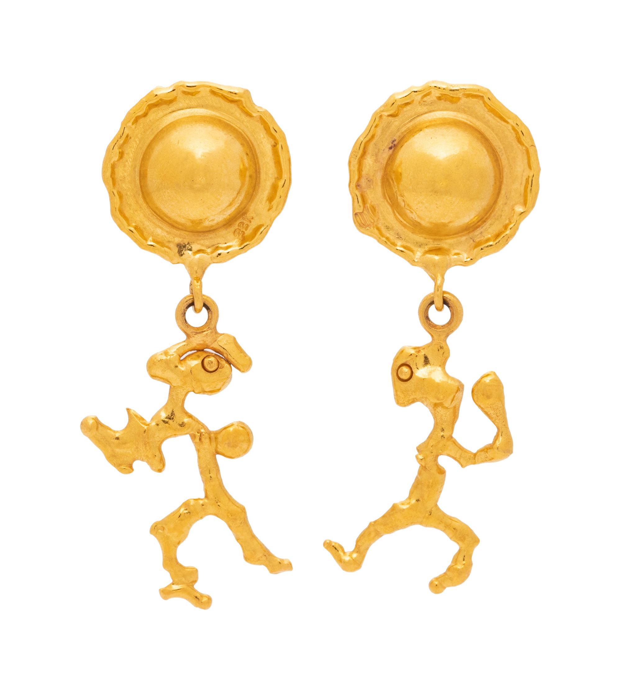 Jean Mahie, Gold Earrings
