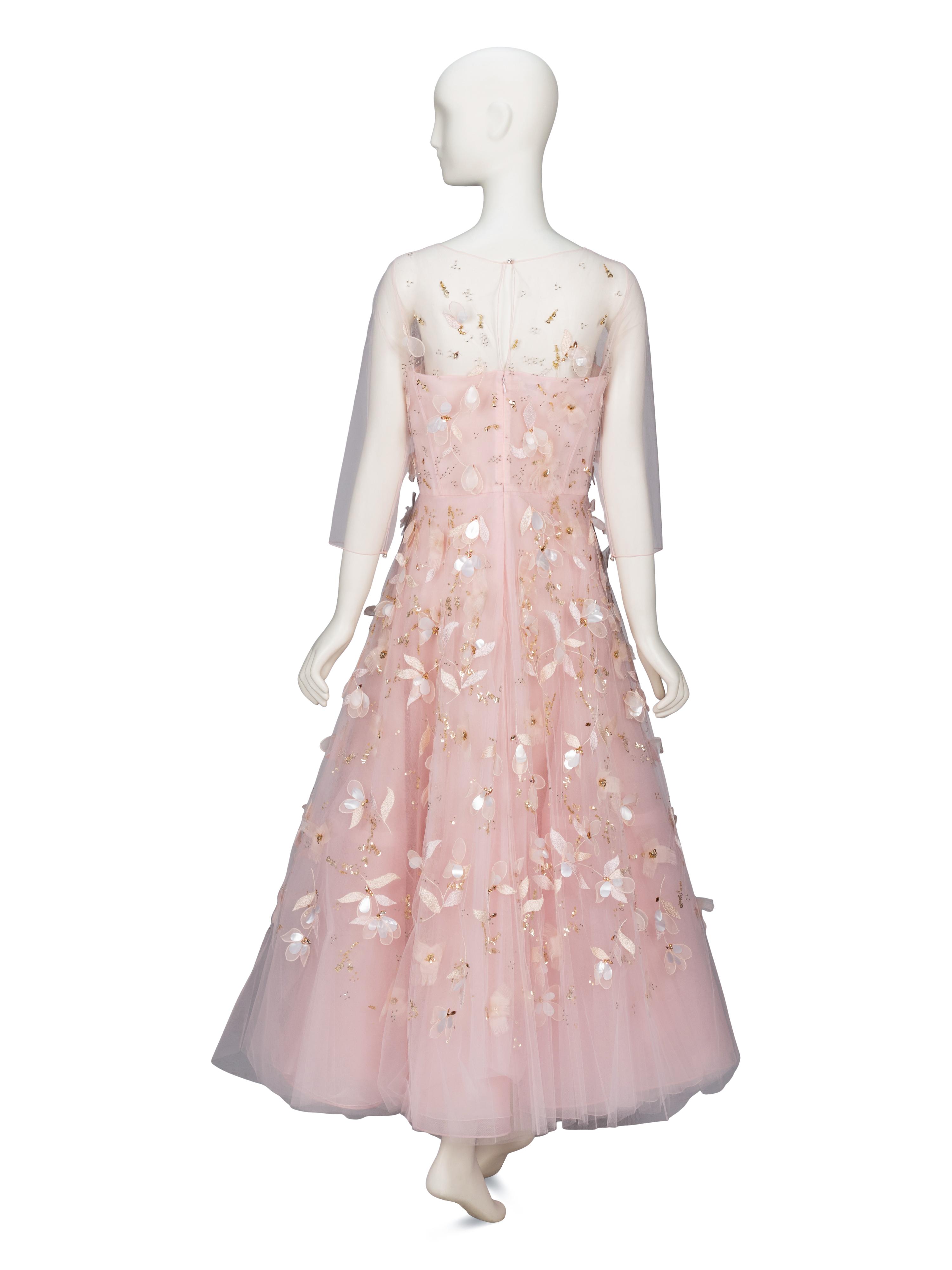 Oscar de la Renta, Pink Tulle Embellished Gown