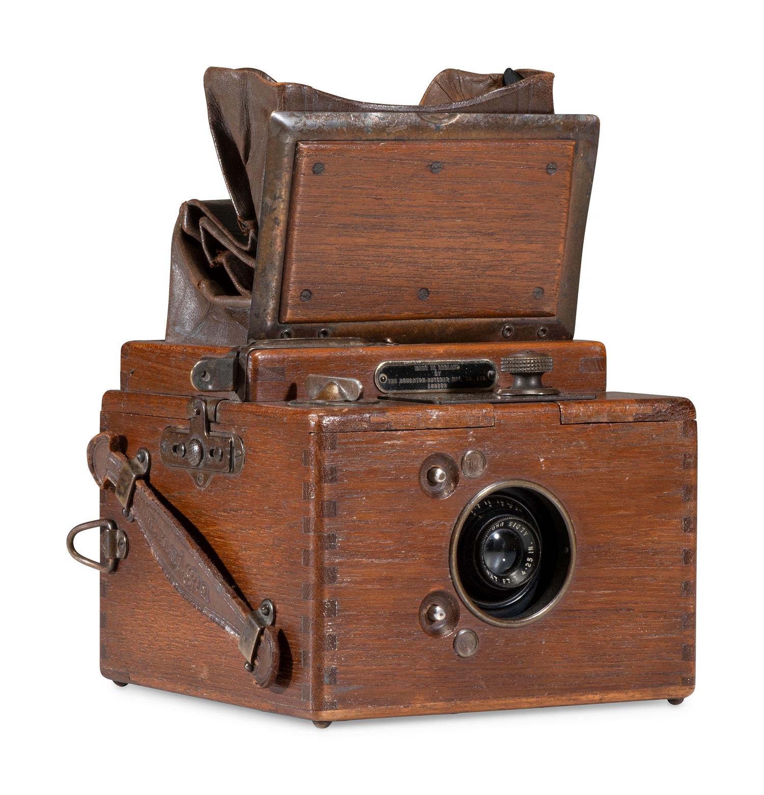 [EARLY PHOTOGRAPHY]. "Ensign" Roll Film Reflex Tropical Model camera. Houghton-Butcher Mfg. Co, London, ca 1920s.