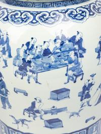 A Chinese Export Blue and White Porcelain Jar