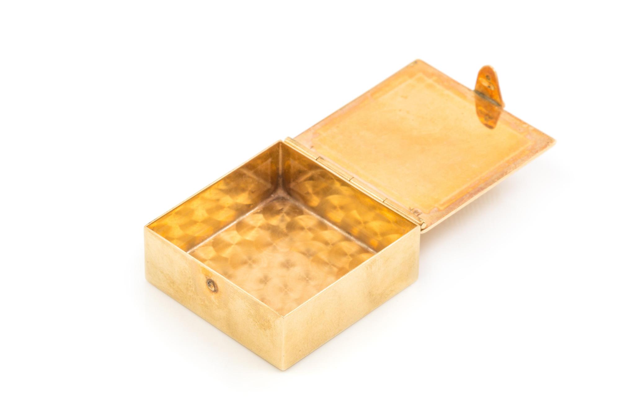 An American 14-Karat Yellow Gold Snuff Box