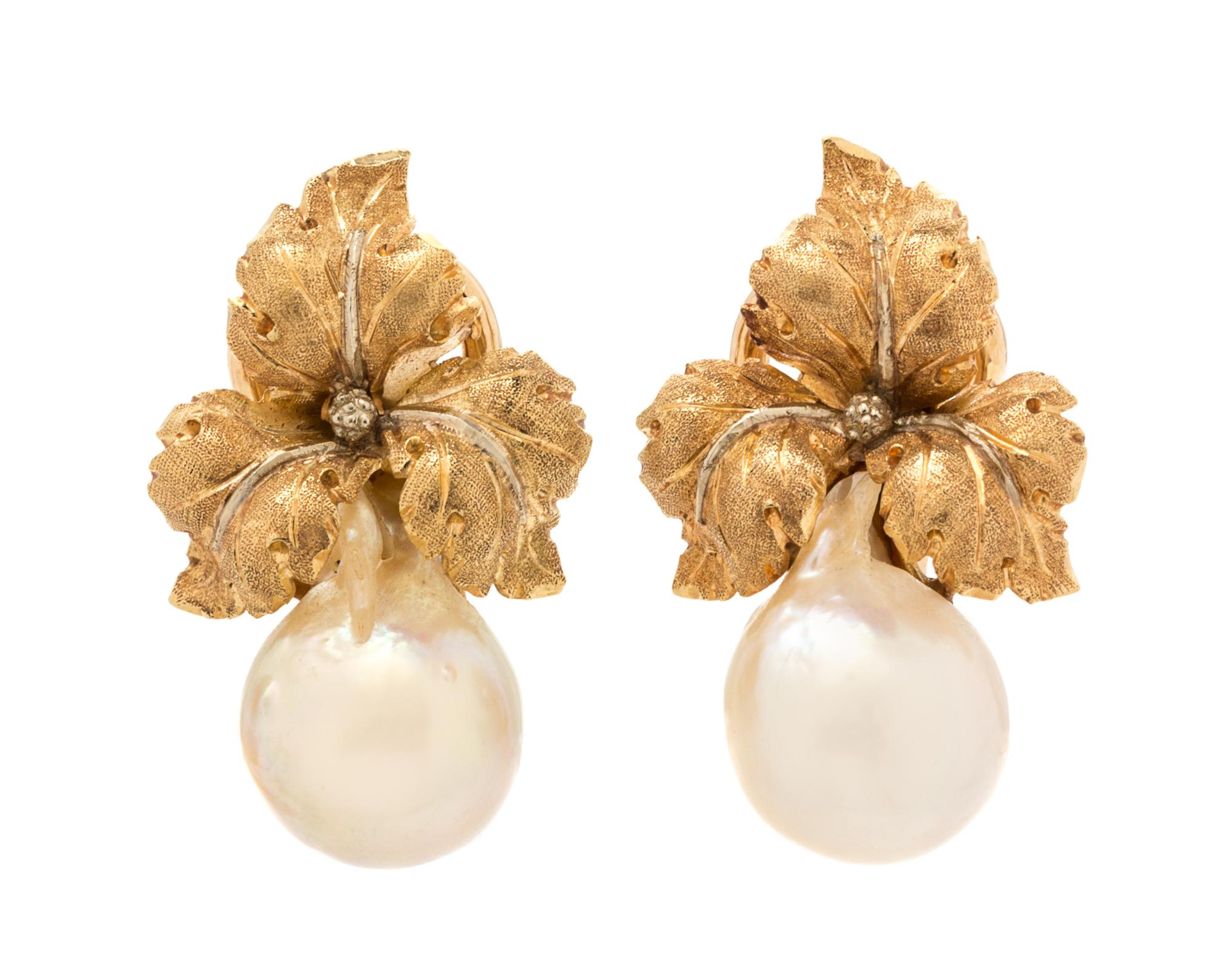A Pair of 18 Karat Yellow Gold and Cultured Pearl Earclips, Mario Buccellati, 8.40 dwts.