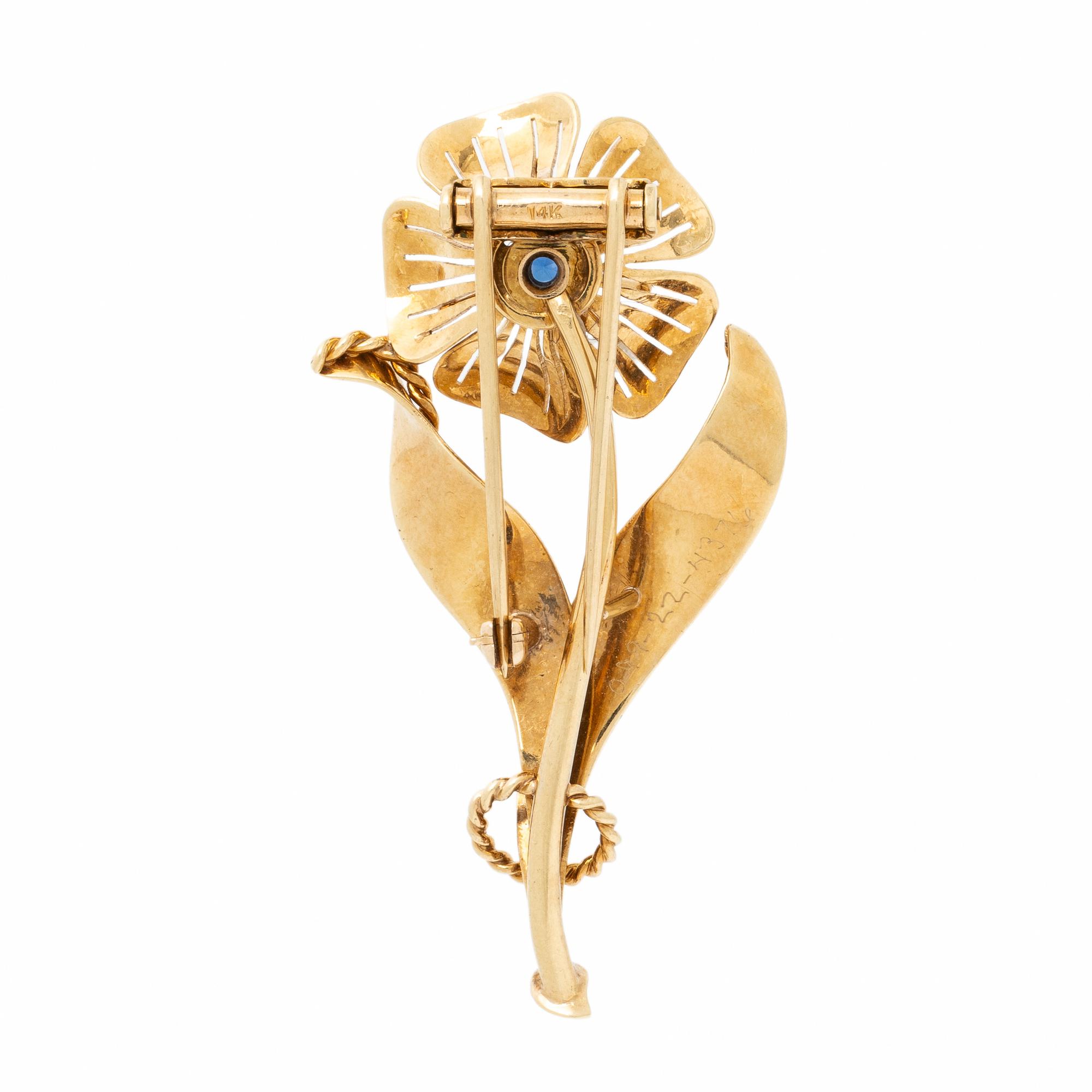 Sapphire and Yellow Gold Flower Brooch