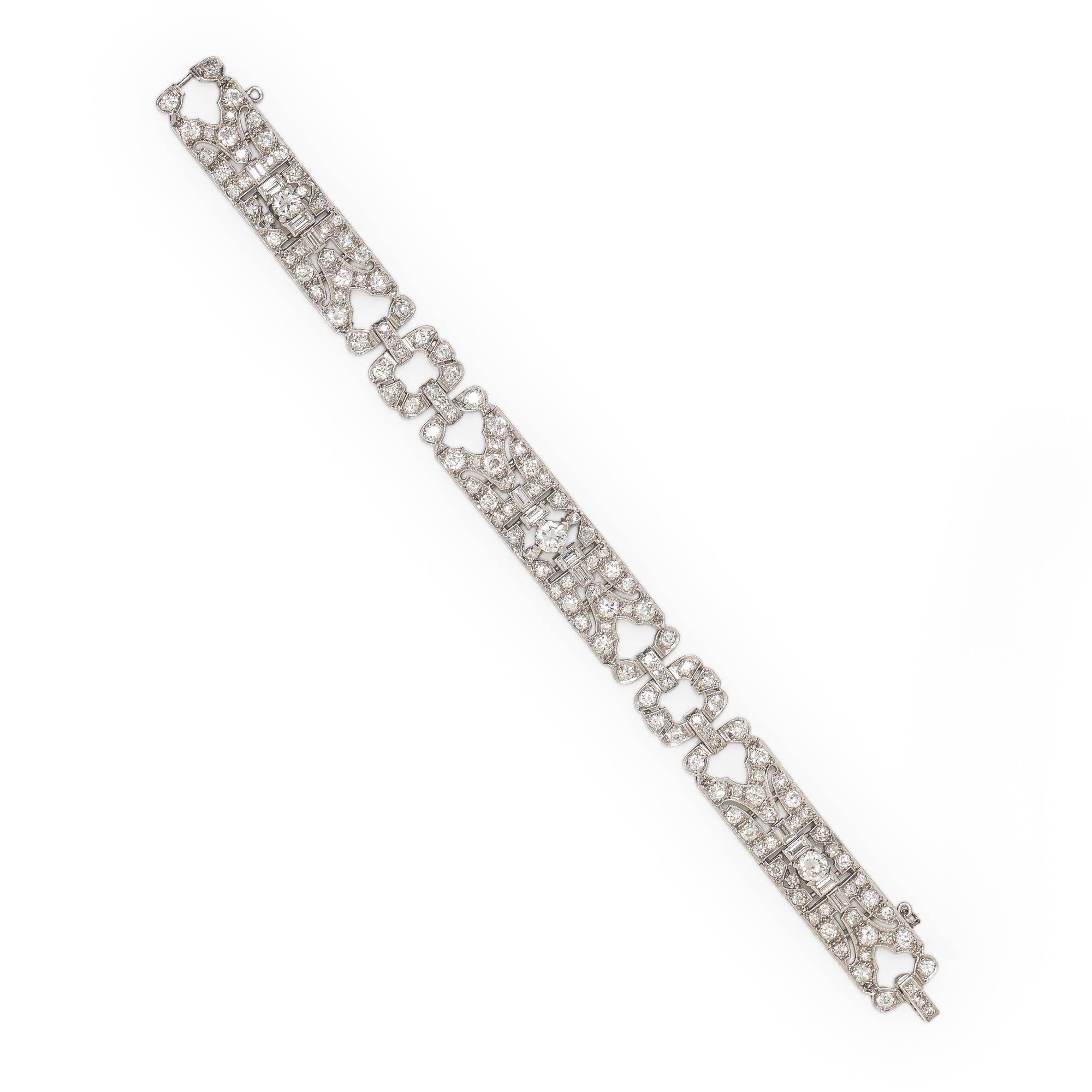 ART DECO, PLATINUM AND DIAMOND BRACELET