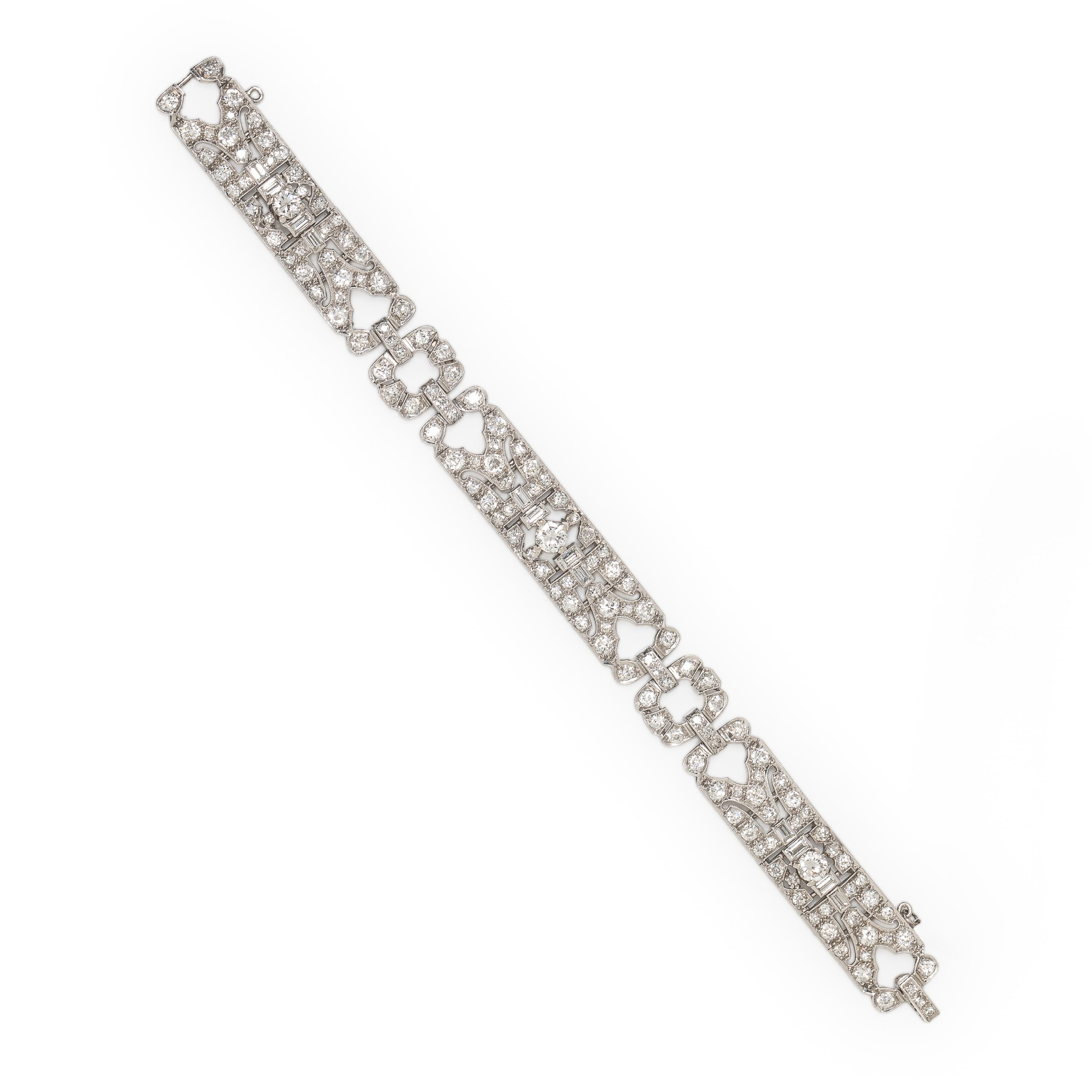 ART DECO, PLATINUM AND DIAMOND BRACELET