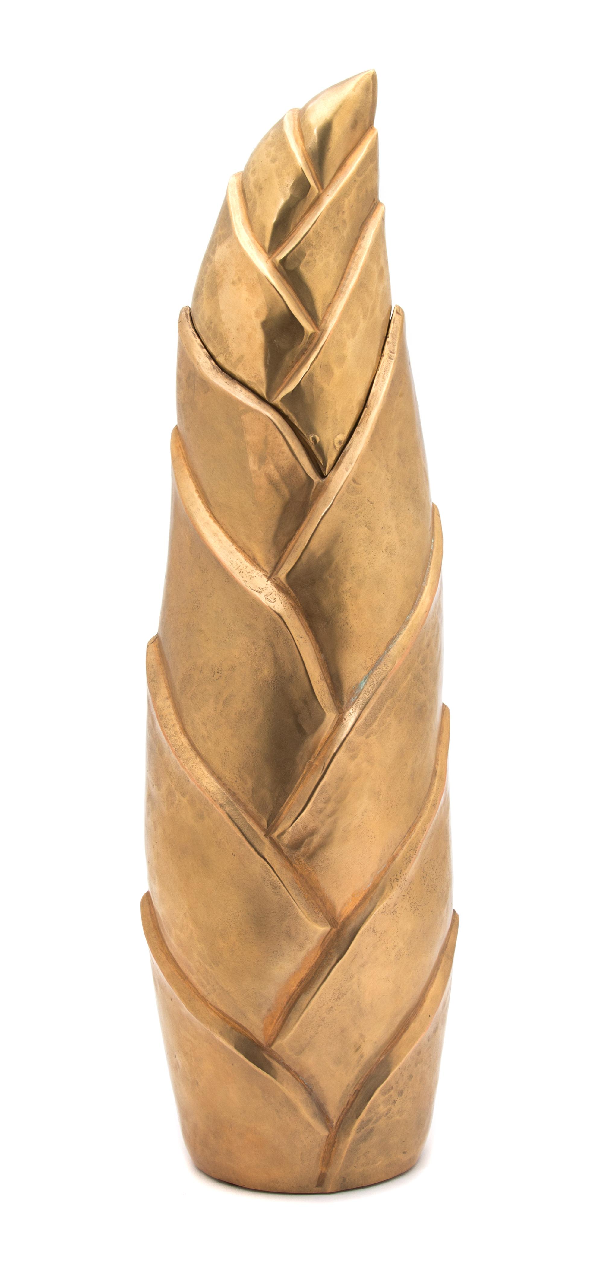 A Robert Kuo Gold Metal Weave Fluted Covered Jar Height 15 inches. — 20TH CENTURY