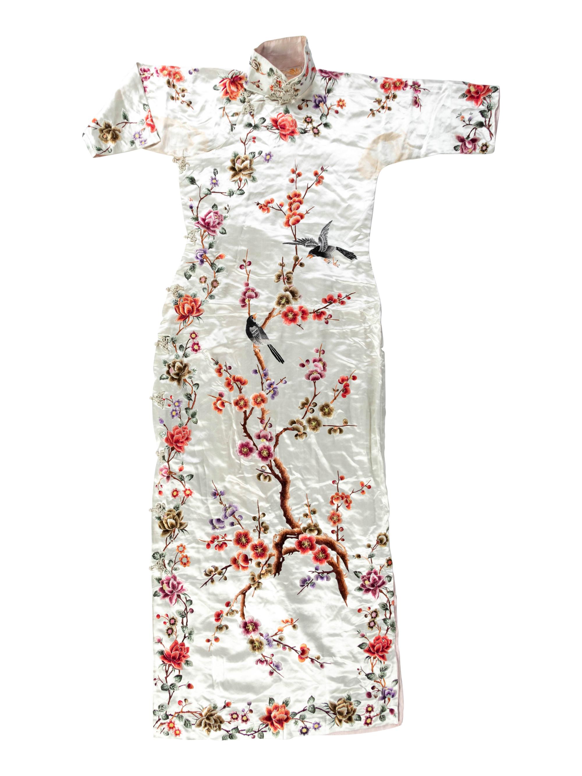 Three Chinese Cream Ground Silk Lady's Cheongsams, Qipao