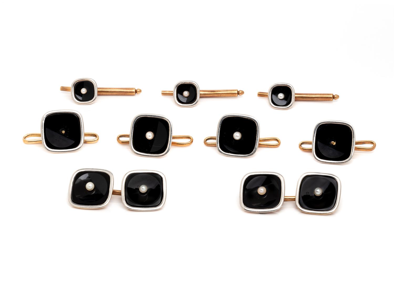 GOLD, ONYX AND PEARL DRESS SET