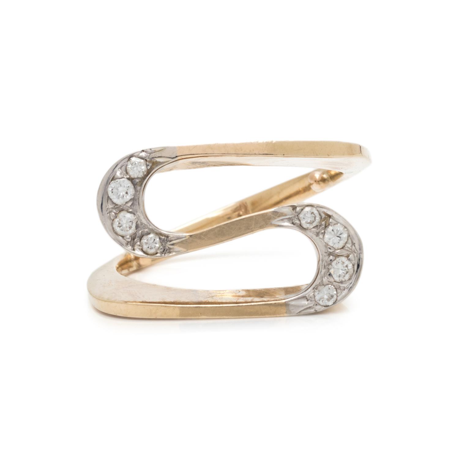 YELLOW GOLD AND DIAMOND RING