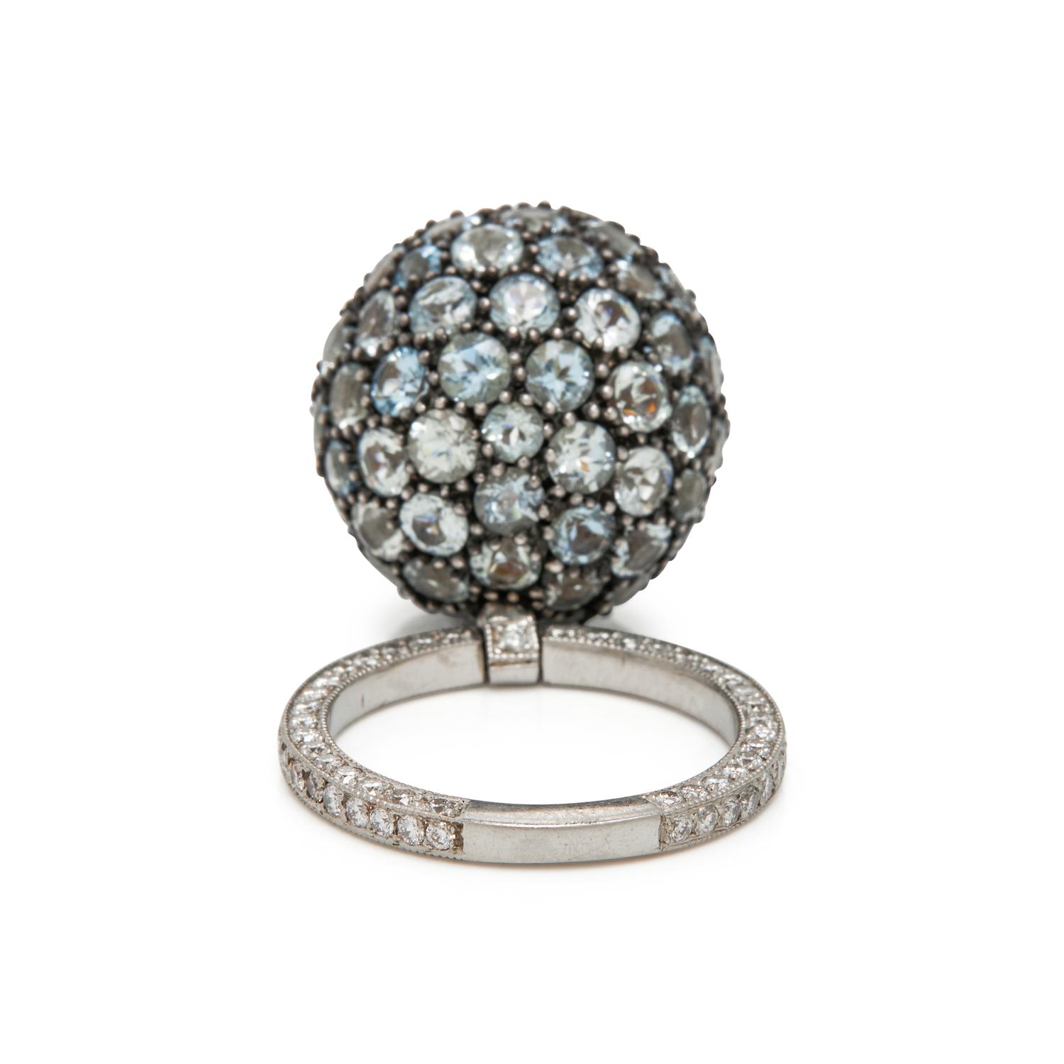 SAPPHIRE AND DIAMOND RING