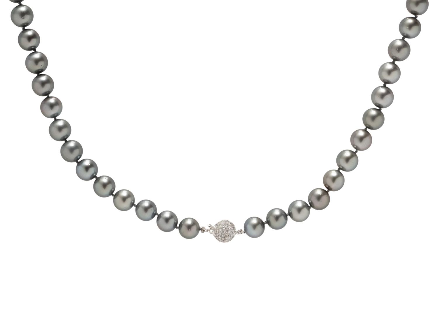 TAHITIAN CULTURED PEARL AND DIAMOND NECKLACE