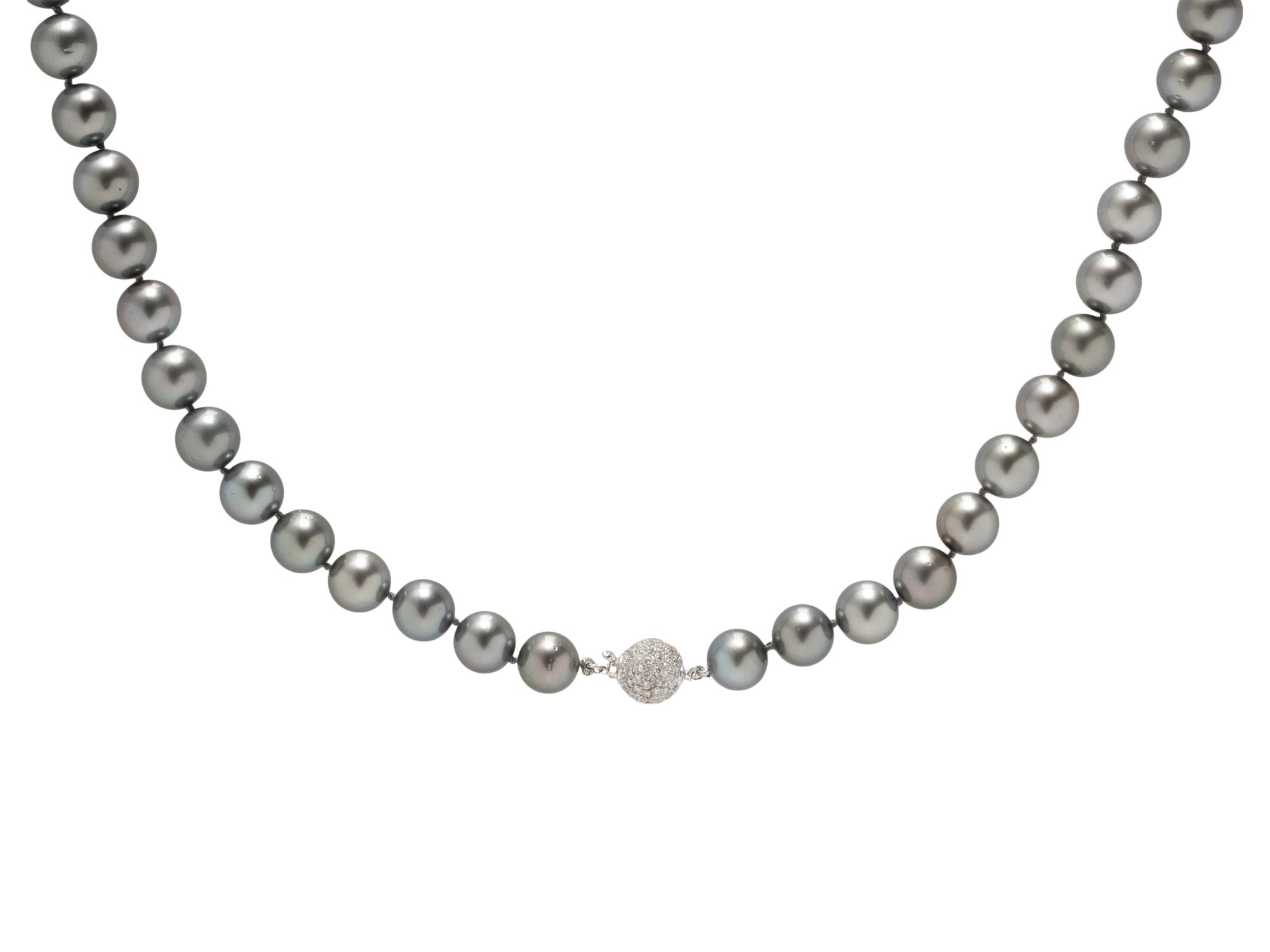 TAHITIAN CULTURED PEARL AND DIAMOND NECKLACE