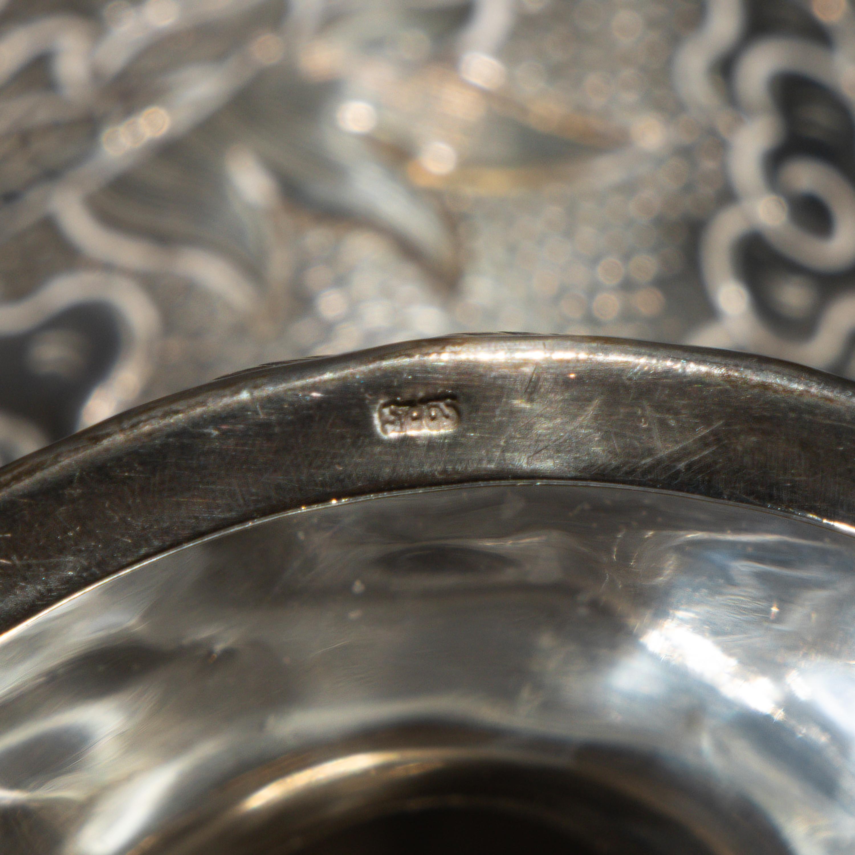 A Pair of Chinese Export Silver 'Dragon' Wine Cups, 20th Century 近代 外銷鏨云龍紋酒杯一對