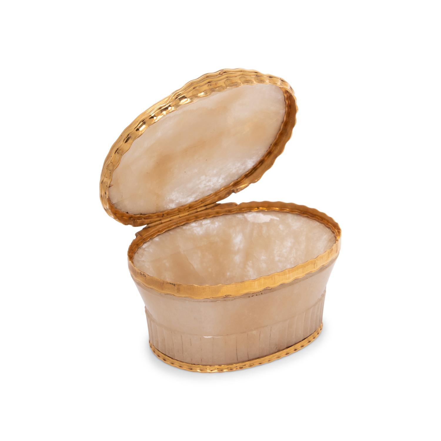 A Louis XVI Gold Mounted Carved Agate Snuff Box