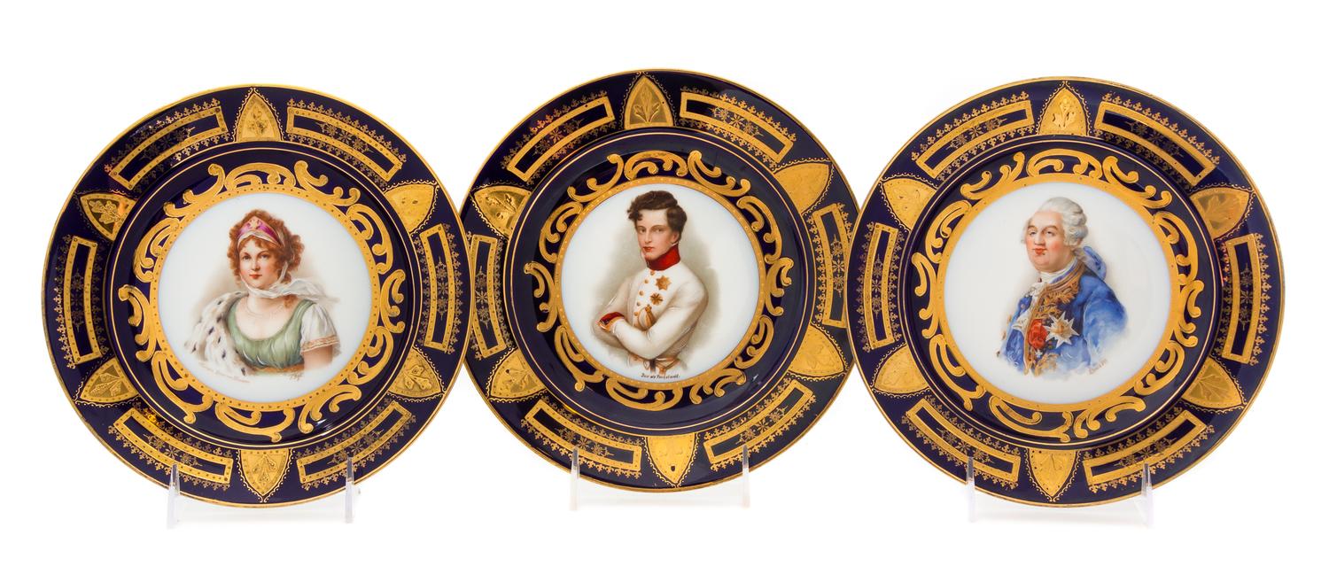Three Vienna Porcelain Cabinet Plates Diameter of each 9 1/4 inches. — 19TH CENTURY