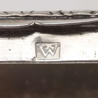 A Chinese export silver snuff box, Wongshing 中国出口银鼻烟盒 Canton, circa 1825-1840 ??? ?1825-1840?