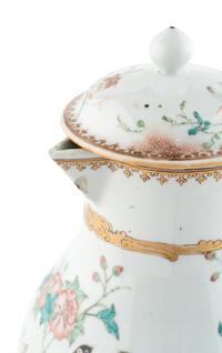 A Chinese Export Porcelain Milk Jug