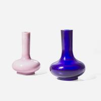 Two Chinese glass vases 琉璃長頸瓶一組兩件 18th/19th century ???????