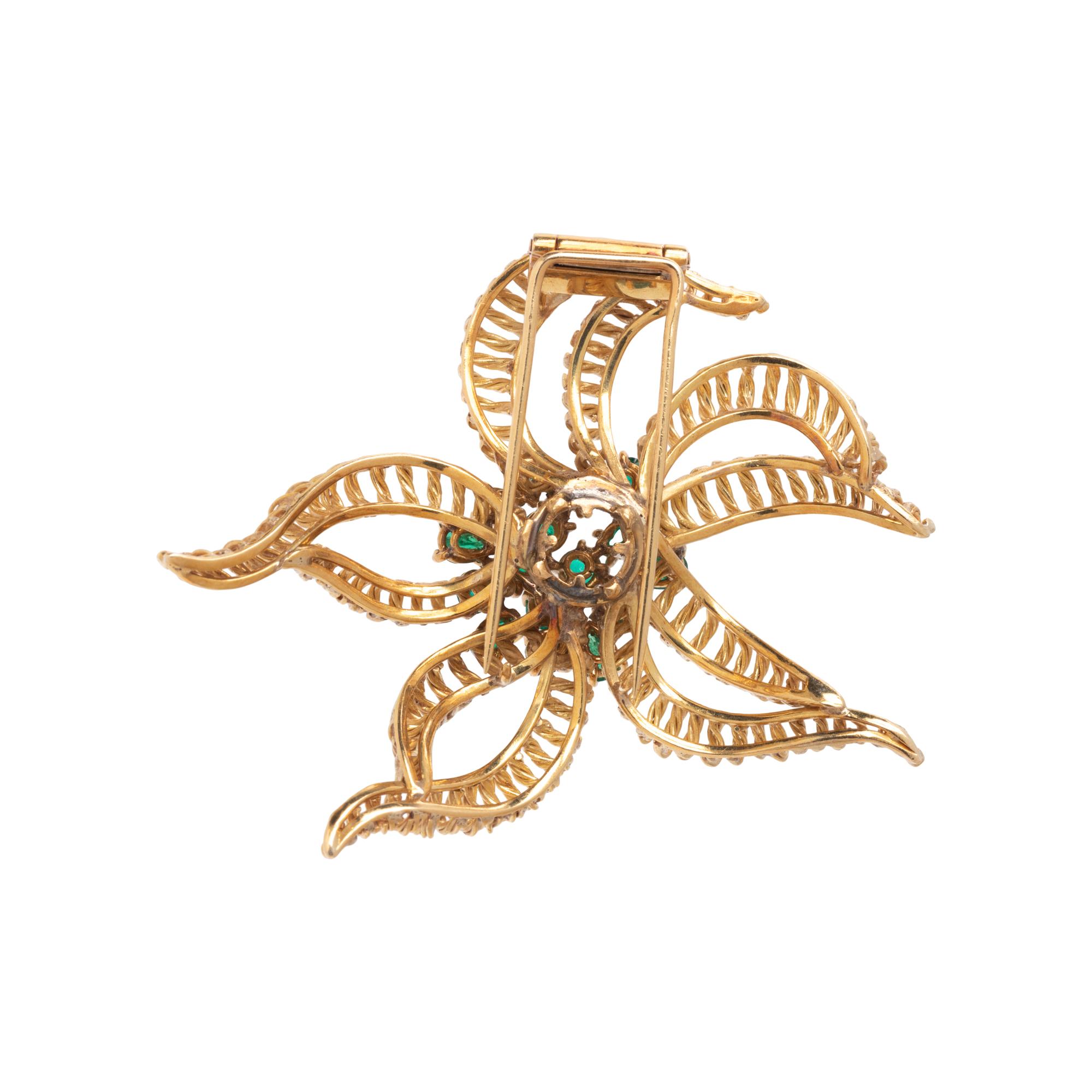 YELLOW GOLD AND EMERALD BROOCH