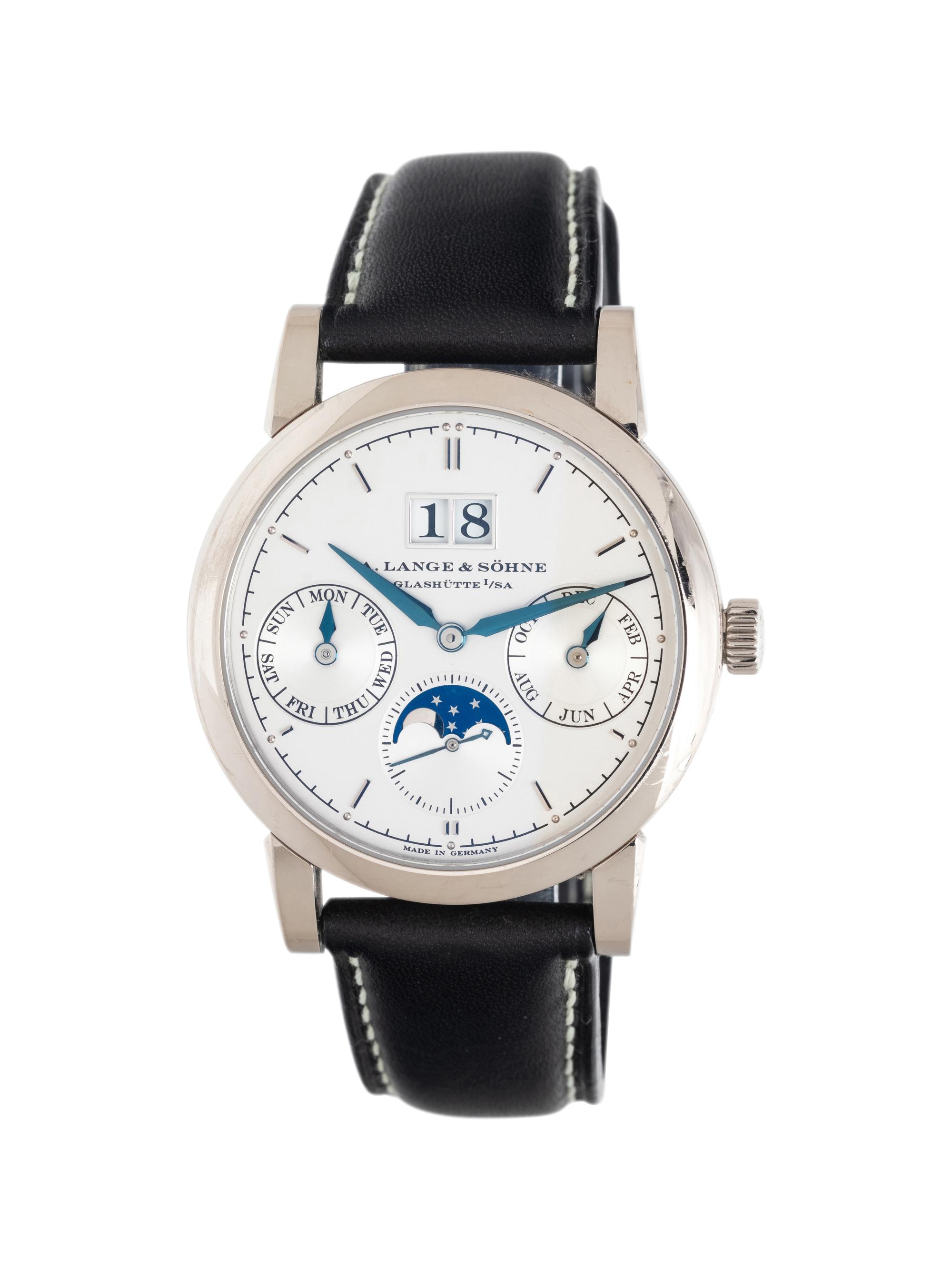 A. LANGE & SÖHNE, REF. 330.026 18K WHITE GOLD 'SAXONIA ANNUAL CALENDAR' WATCH