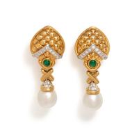 YELLOW GOLD, CULTURED PEARL, EMERALD AND DIAMOND EARCLIPS