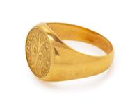 An 18 Karat Yellow Gold Ring, Italian,