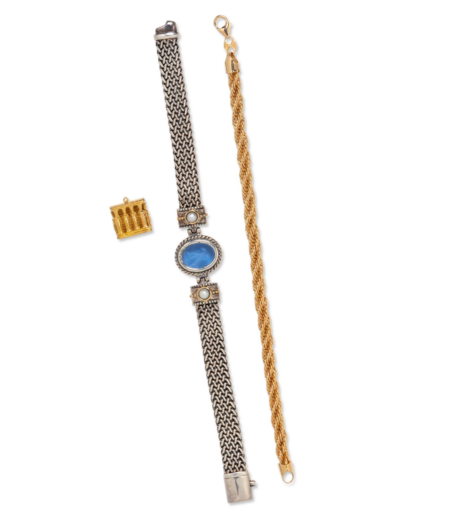 COLLECTION OF JEWELRY