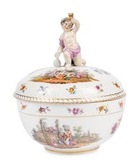 A Berlin (K.P.M.) Porcelain Covered Tureen