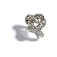 WHITE GOLD AND DIAMOND RING