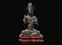 A rare Chinese patinated bronze figure of Guanyin, Yunnan, 12th to 14th century 珍罕銅加漆觀音像及底座 雲南大理 十二至十四世紀