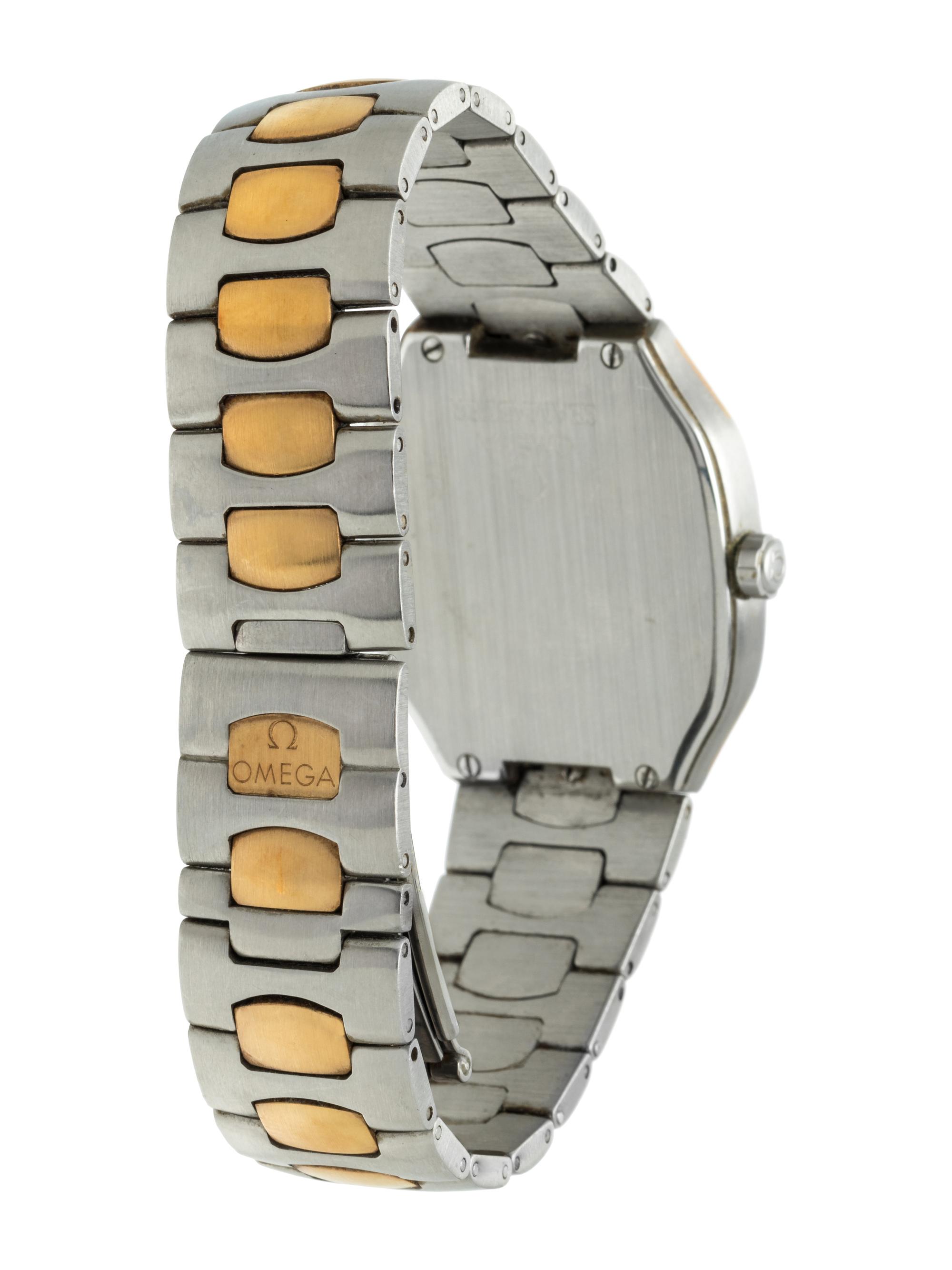 OMEGA, STAINLESS STEEL 'SEAMASTER' WRISTWATCH