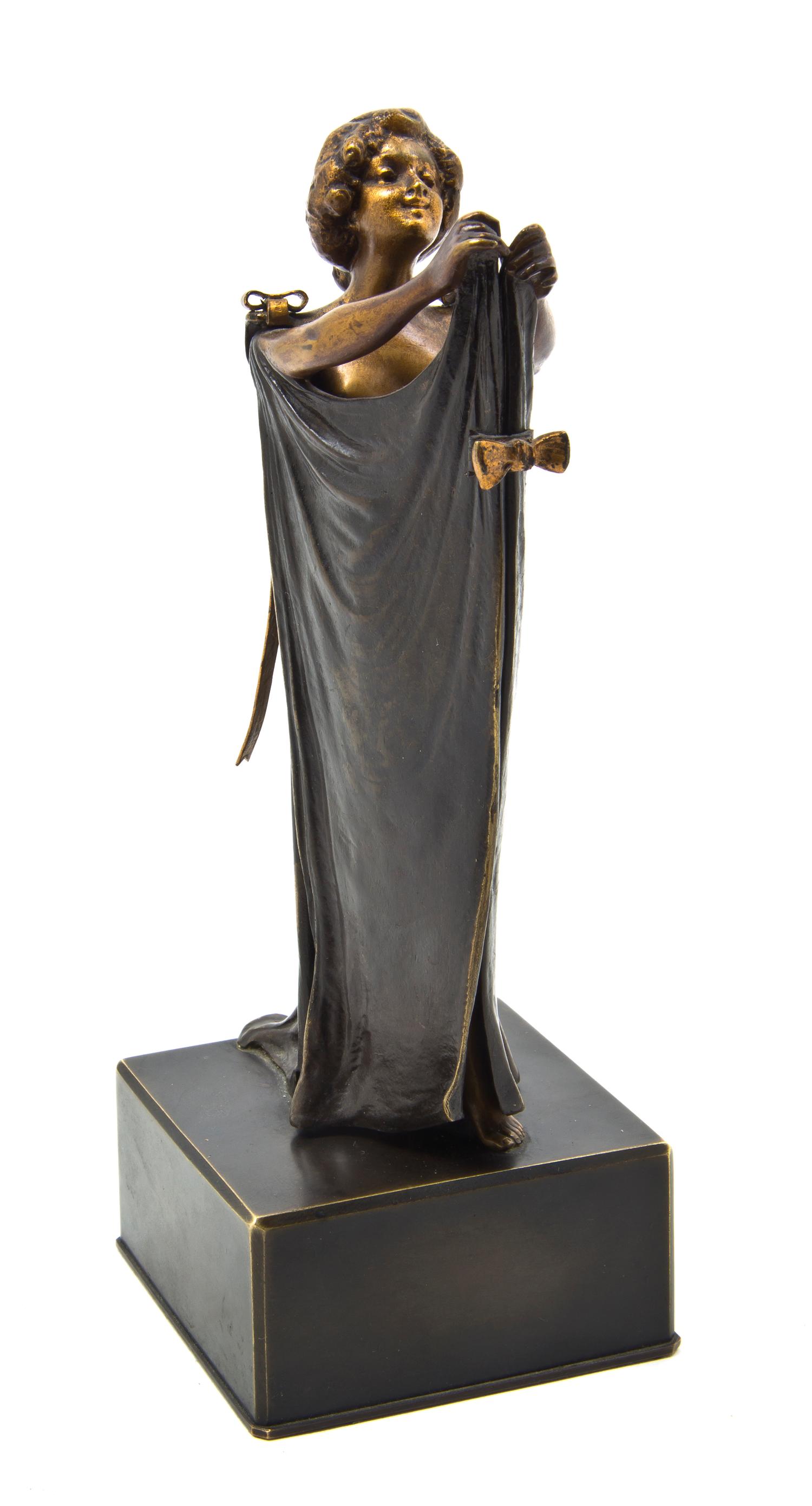 An Austrian Mechanical Gilt and Patinated Bronze Sculpture, Carl Kauba (1865-1922), Height 8 inches.
