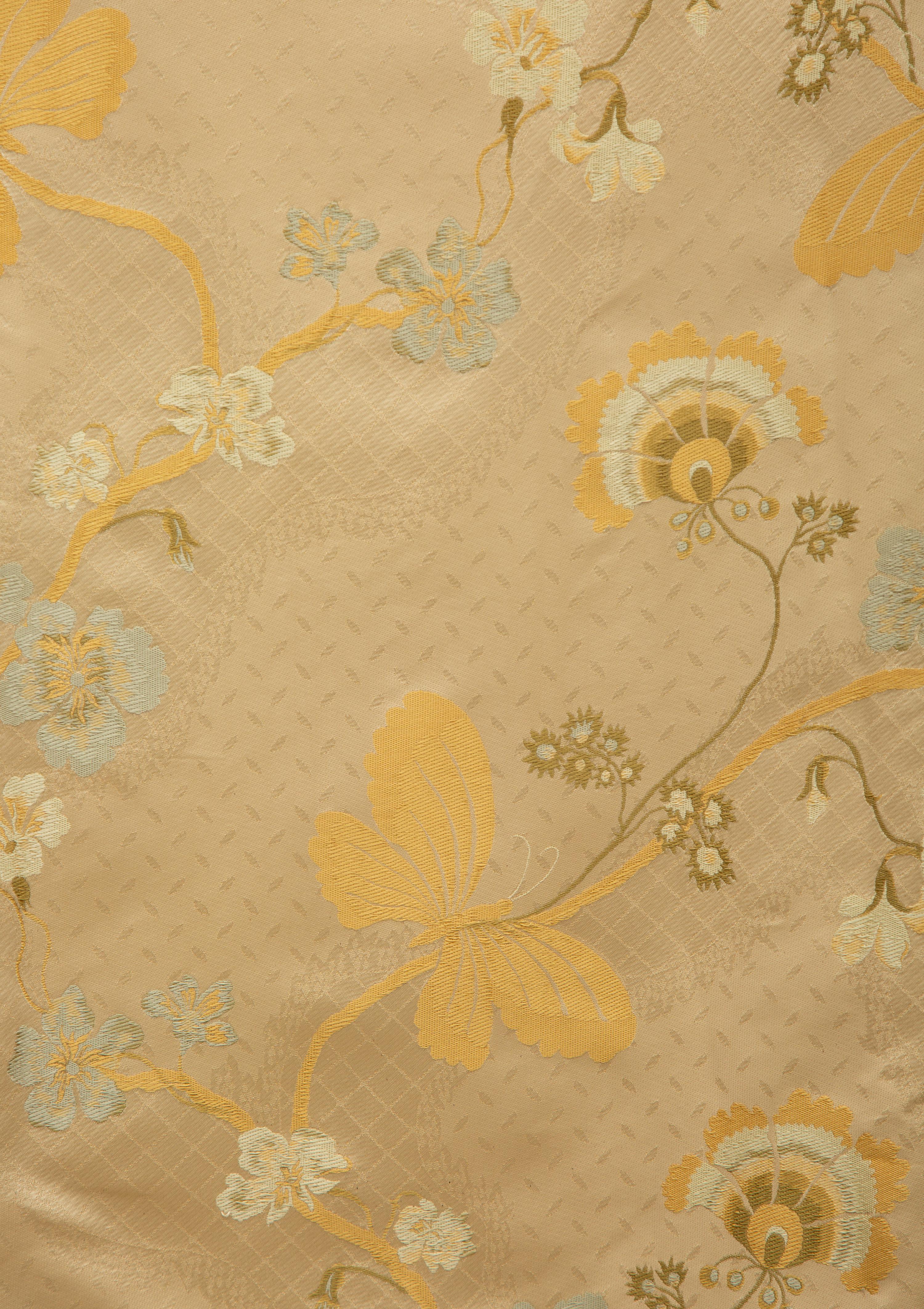 A Scalamandré Ivory and Light Blue Silk Lampas Balloon Window Shade